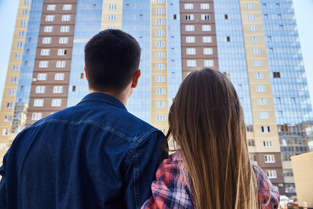 Back view portrait of couple